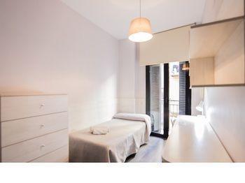 Residencia Universitaria San Agustin Барселона Экстерьер фото