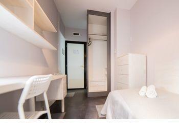 Residencia Universitaria San Agustin Барселона Экстерьер фото
