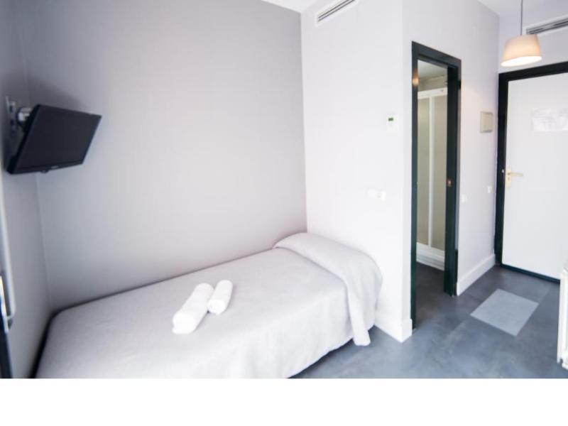 Residencia Universitaria San Agustin Барселона Экстерьер фото