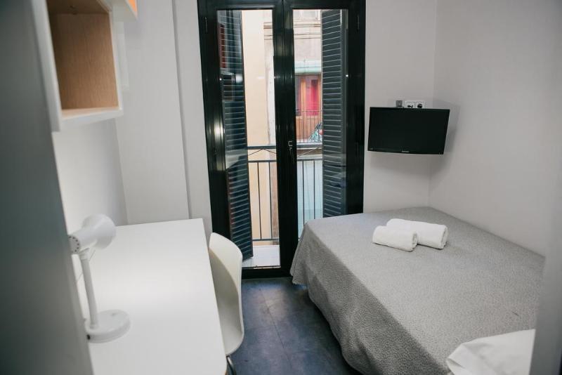 Residencia Universitaria San Agustin Барселона Экстерьер фото